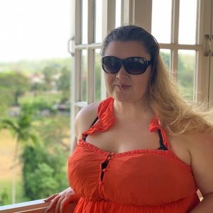 Meet your Posher, Leah